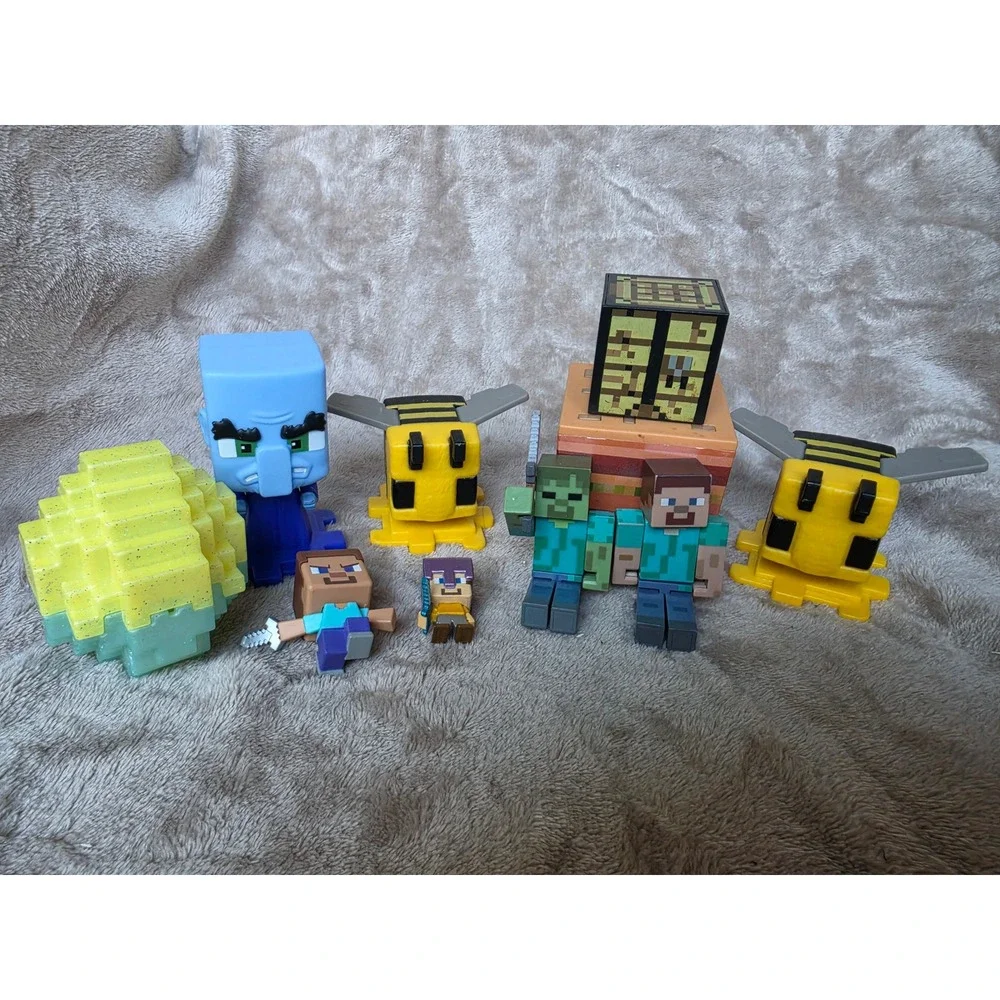 Minecraft Toy Figure Lot Steve Zombie Bees Iceologer Crafting Table Blocks 9pc